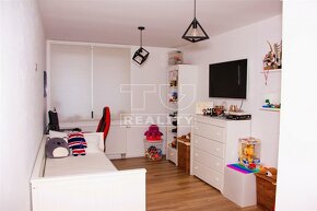 TUreality ponúka na predaj 4-izbový bungalov 217 m2na... - 10