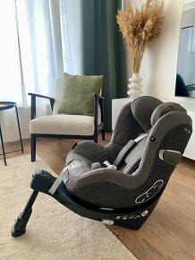 Cybex Sirona Z i-Size Platinum s 360°otočnou základňou - 10