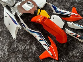 Ktm SX 2022 oem sada plastov + airbox - 10