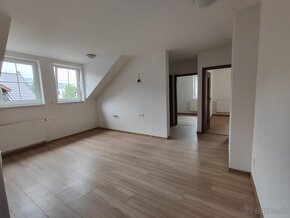 Byty, apartmány, garsonka - 10