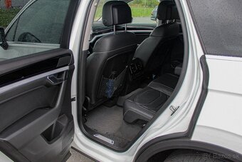 "Predané" Volkswagen Touareg 3.0 V6 TDI 286k 4Motion Tiptr - 10