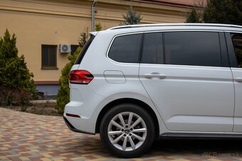 Volkswagen Touran R-Line 1,5 TSI DSG - 10