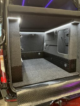 Mercedes - Benz Sprinter 319 CDi Camper Family - 10