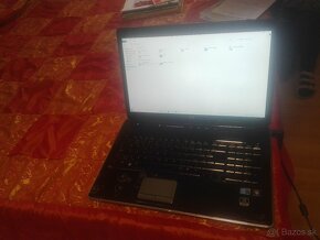 HP DV7. i7 8 x 1,6 GHz. 17,3 LED HD+. 750 GB. 6GB. - 10