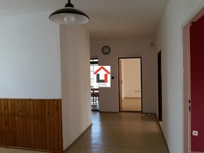 PREDAJ: 4 izbový byt vo výmere 95 m2 v Komárne - len u nás - 10