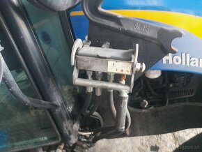 Čelný nakladač New Holland s podväzom - 10