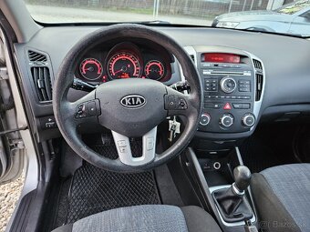 Kia Cee´d SW 1.6 CVVT 16V EX - 10