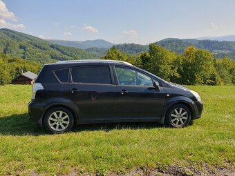 Toyota Corolla Verso 2.2 D-4D, 100 kW, 7-miestne - 10