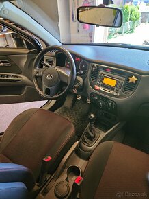 Kia Rio 1,4 - 10