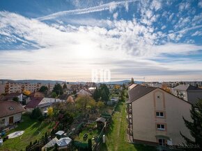 Krásny mezonetový 4i byt s terasou v centre Stupavy - 10