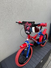 Predáme dva detské bicykle Spiderman veľkosti 14 a 16 - 10