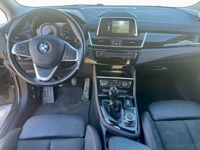 BMW 216i Gran Tourer - 10