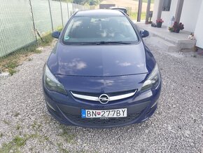 Opel Astra Sport Tourer - 10