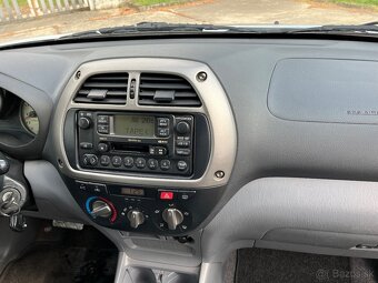 Toyota RAV 4 2.0 benzin 4x4 r.v 2001 3dv - 10