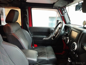 Jeep Wrangler Rubicon 2012 - 10