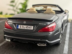 1:18 Mercedes-Benz SL65 AMG (R231) - MAISTO - 10