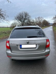 Skoda Superb Cobmi 2.0TDi 104kw 2011 - 10