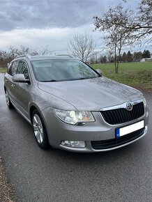 Škoda Superb Combi 2.0 TDi 103kw 2011 - 10