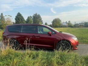 CHRYSLER PACIFICA 2018 3.6 V6 7míst záruka - 10