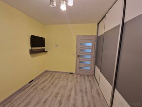 3.izbovy byt vo Vranove nad Topľou zrekonštruovamy komplet - 10