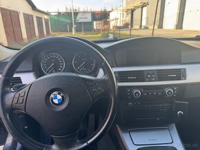 BMW E91 318D - 10