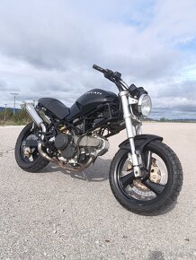 Ducati Monster 600 - 10