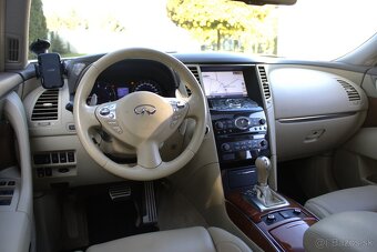 Infiniti QX70 3.0D Premium 175kw AT7 - 10