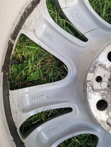 Predám hliníkové disky BMW s pneu 225/45 r17 - 10