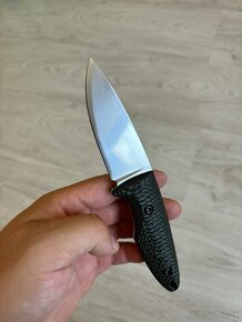 Nôž Benchmade, pevné edc - 10