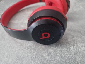 Beats solo 3 wireless - (L) strana nalomená - plně funkční - 10