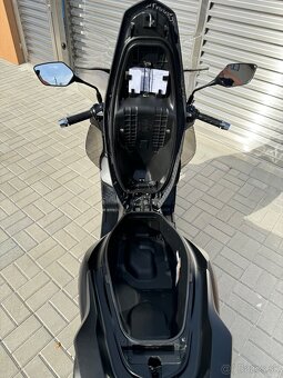 Honda pcx 2023 - 10