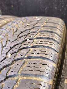 215/60 R16 Nokian zimne pneumatiky - 10