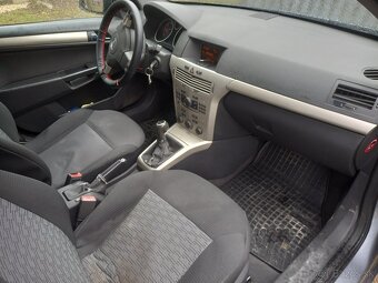 Predám Opel astra H Caravan 1,7 cdti - 10