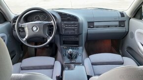 BMW E36 coupe youngtimer - 10