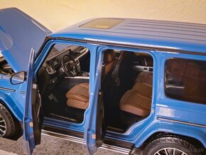 Mercedes G500 1:18 Minichamps - 10