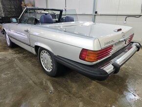 Mercedes Benz 560SL - 10