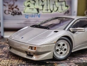 Lamborghini Diablo 1:18 Autoart - 10