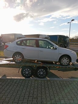 Predám zadne spolujazdcove dvere na Renault Thalia 1.2 benz - 10