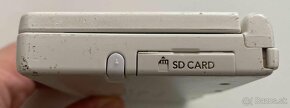 Nintendo DSi + 16gb - 10