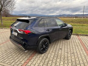 Toyota RAV4 hybrid - 10