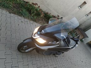 Piaggio x10 350cm3 2015 31 tis km - 10