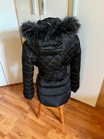 Zimná bunda Guess S - 10