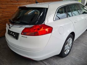 OPEL INSIGNIA COMBI 2,0 CDTI ECOFLEX - 10