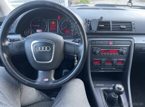 Audi A4 2,0 TDi Quattro S-LINE - 10