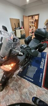 Suzuki V-Strom 650 - 10