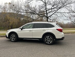 Subaru Outback 2,5 CVT Comfort metalíza biela perleť - 10