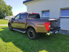 Nissan Navara  NP300 SR - 10