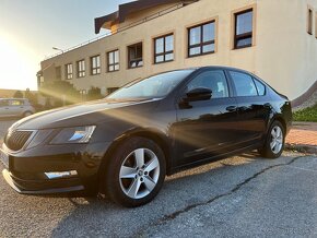 Škoda Octavia 2,0 TDI, 110 kW, kúpená v SR, garážovaná. - 10