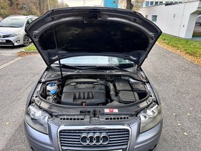 Audi A3 1,6 MPi - Digitální klimatizace - 10