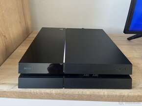 Playstation 4 FAT - 10